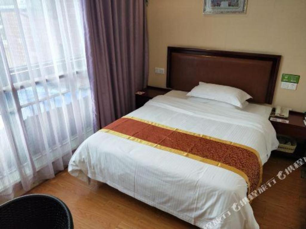Greentree Sheshan National Tourist Express 3*