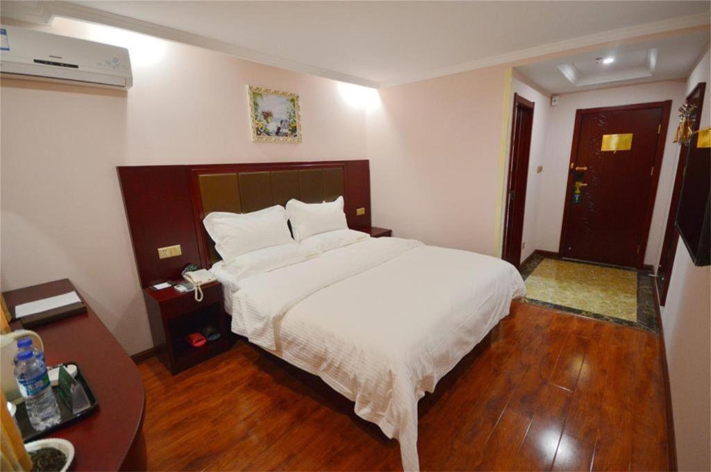 Greentree Sheshan National Tourist Express Shanghai