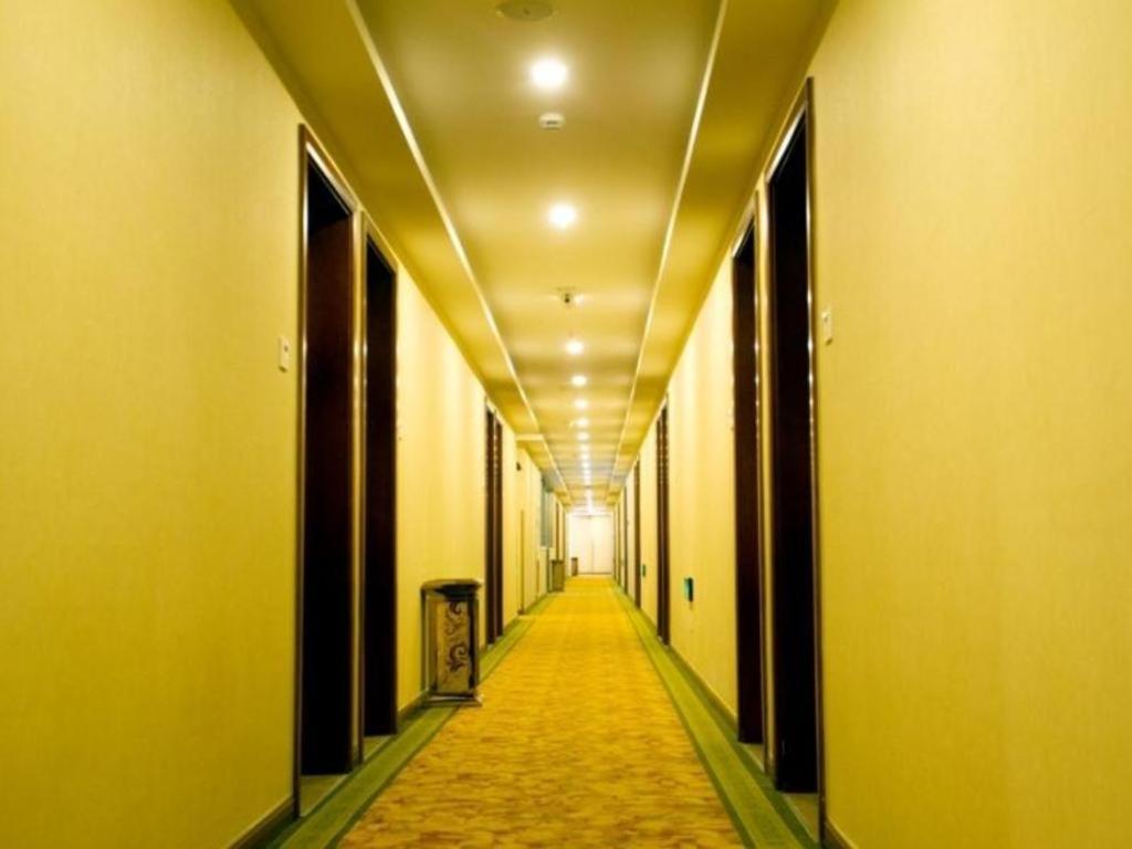 Greentree Sheshan National Tourist Express 3*